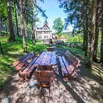 Pokoje Goscinne Pod Sosnami Проживание в семье Карпач
