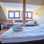 Pokoje Goscinne Pod Sosnami Проживание в семье Карпач